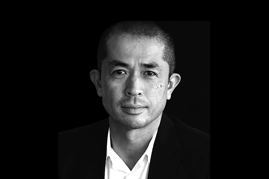Portrait of world renown architect Yuji Yamazaki in black and white